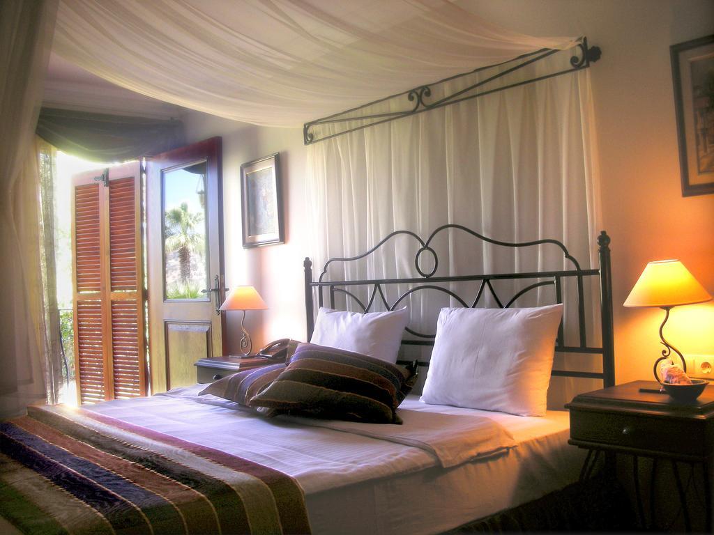 טורונץ' Maris Butik Hotel חדר תמונה