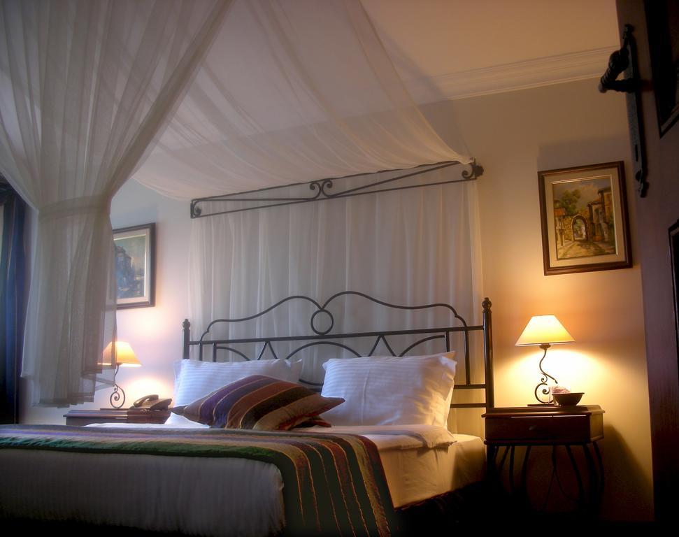 טורונץ' Maris Butik Hotel חדר תמונה